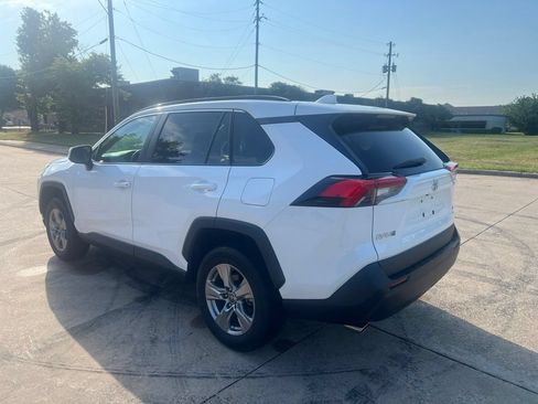 Used 2023 Toyota RAV4 XLE AWD/4WD image 8