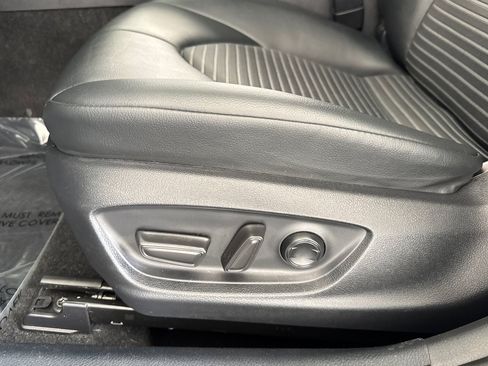 Used 2023 Toyota Camry SE FWD image 14