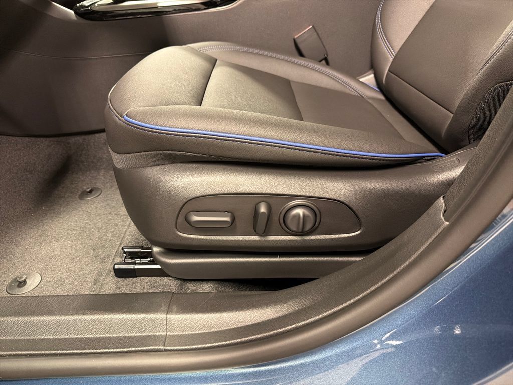 New 2026 Buick Envista Sport Touring w/ Convenience I Package FWD image 20