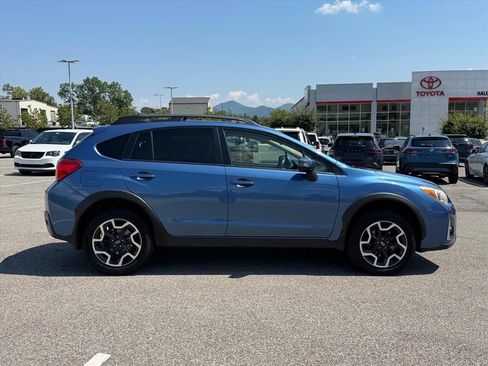 Used 2016 Subaru Crosstrek 2.0i Limited w/ Popular Package #1 AWD/4WD image 3