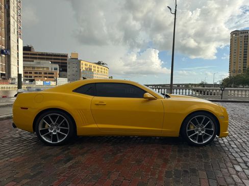 Used 2010 Chevrolet Camaro SS w/ RS Package RWD image 8