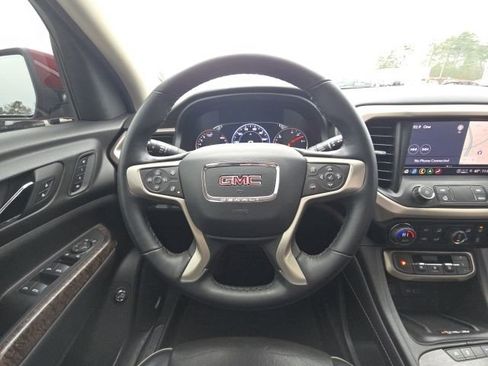 Used 2023 GMC Acadia Denali w/ Denali Technology Package image 33