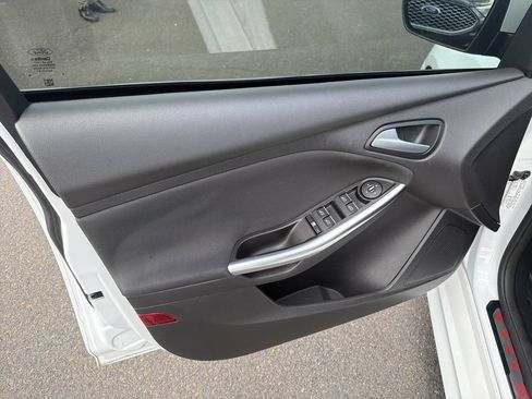 Used 2014 Ford Focus ST w/ Equipment Group 202A FWD image 12