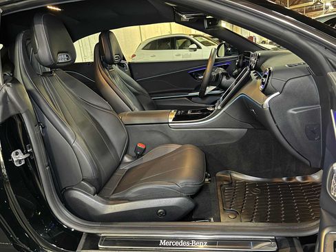 Used 2026 Mercedes-Benz CLE 300 4MATIC Cabriolet image 12