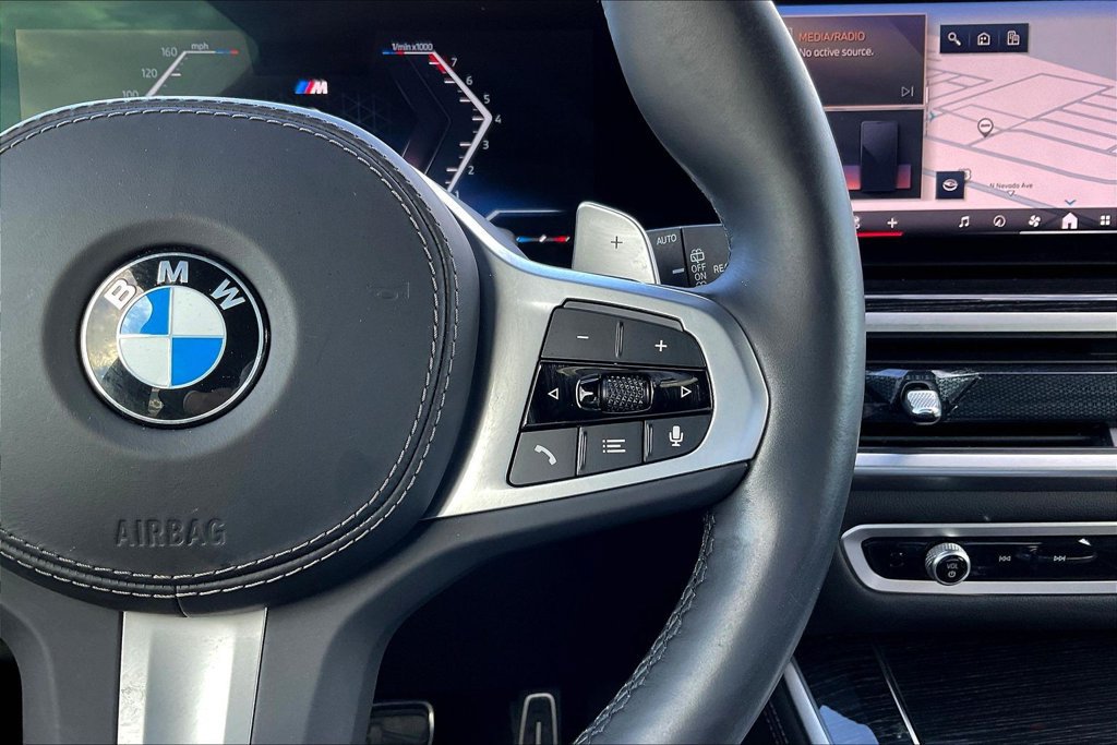 Certified 2025 BMW X5 xDrive40i w/ Executive Package AWD/4WD image 12