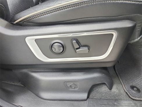 Used 2023 RAM 1500 Laramie image 37