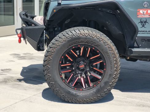 Used 2015 Jeep Wrangler Unlimited Sport AWD/4WD image 4