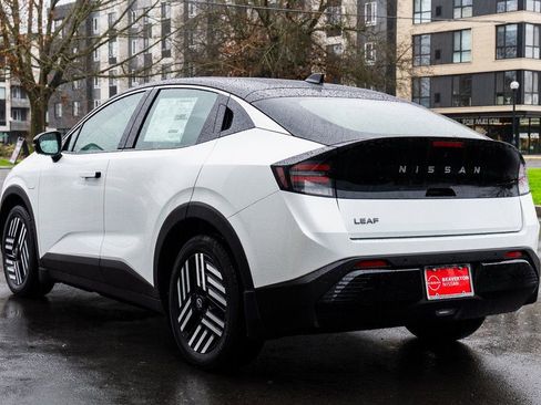 New 2026 Nissan Leaf SV+ FWD image 4