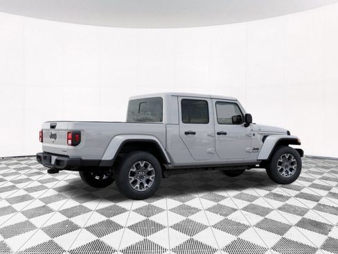 New 2026 Jeep Gladiator Sport AWD/4WD image 5
