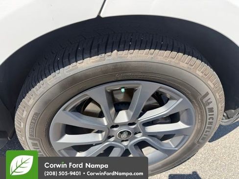 Used 2023 Land Rover Range Rover Sport SE AWD/4WD image 13