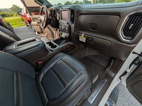 Used 2020 GMC Sierra 2500 Denali w/ Denali Ultimate Package AWD/4WD image 24