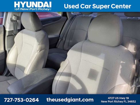 Used 2013 Hyundai Sonata SE FWD image 3