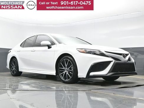 Used 2023 Toyota Camry SE FWD image 27