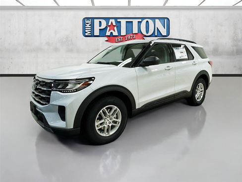New 2026 Ford Explorer Active AWD/4WD image 3
