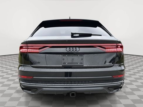 Used 2022 Audi Q8 Prestige w/ Prestige Package AWD/4WD image 4