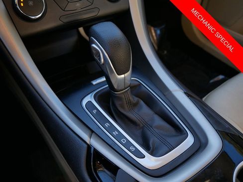 Used 2015 Ford Fusion SE image 23