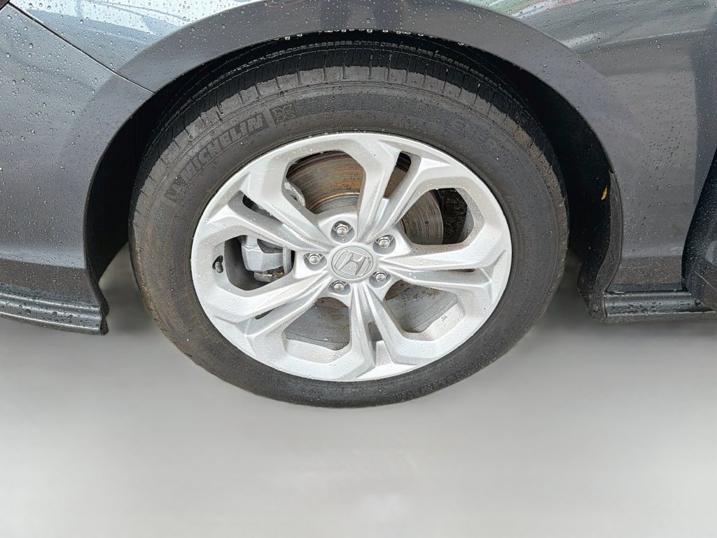 Used 2025 Honda Accord LX image 36
