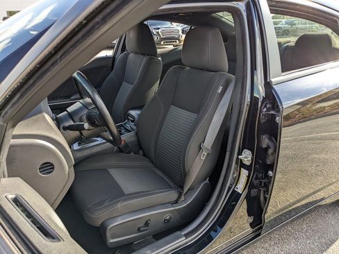Used 2023 Dodge Charger SXT image 31