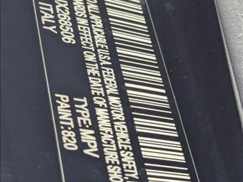 Used 2018 Maserati Levante S GranLusso image 24