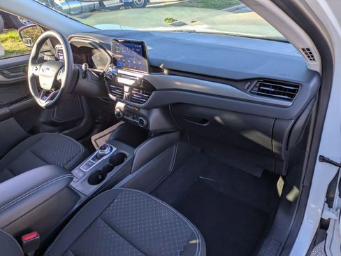 Used 2023 Ford Escape Active image 38