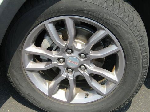 Used 2022 GMC Terrain SLT w/ LPO, Floor Liner Package AWD/4WD image 26
