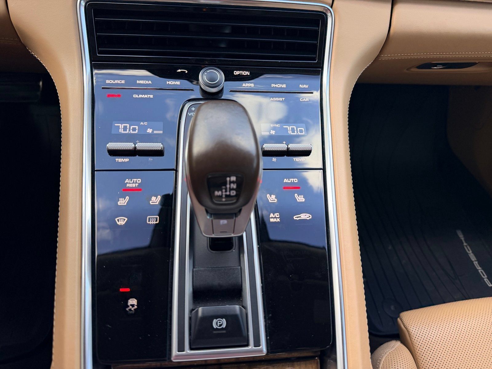Used 2017 Porsche Panamera Turbo AWD/4WD image 12