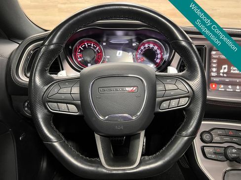 Used 2022 Dodge Challenger R/T Scat Pack RWD image 10
