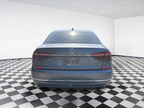 Used 2017 Volkswagen Passat 1.8T SE FWD image 5