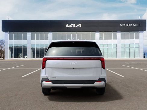 New 2026 Kia Carnival EX FWD image 5