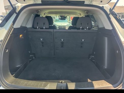 Certified 2022 Chevrolet TrailBlazer LT w/ Convenience Package AWD/4WD image 25