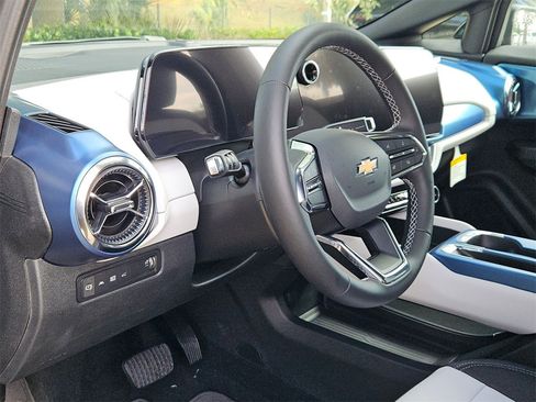 New 2026 Chevrolet Equinox EV LT image 9