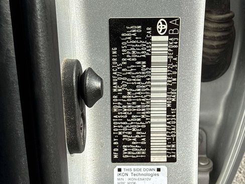 Used 2015 Toyota Corolla L FWD image 26
