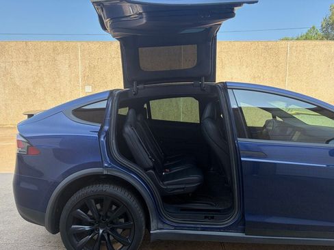 Used 2021 Tesla Model X AWD/4WD image 29