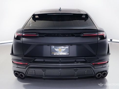 Used 2023 Lamborghini Urus Performante AWD/4WD image 8