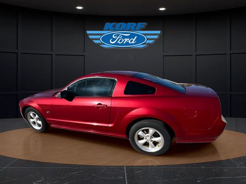 Used 2007 Ford Mustang GT image 2