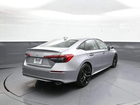 Certified 2024 Honda Civic Sport image 6