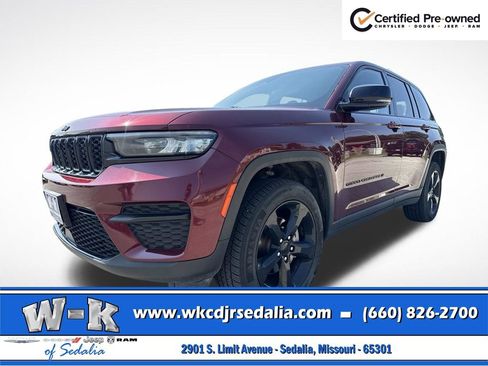 Certified 2023 Jeep Grand Cherokee Altitude AWD/4WD image 14