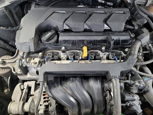 Used 2021 Hyundai Venue SE FWD image 30