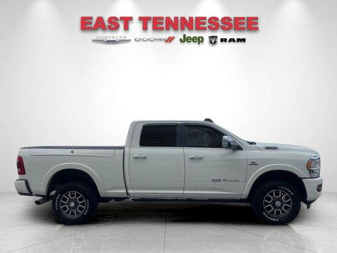 Used 2022 RAM 2500 Limited AWD/4WD image 2