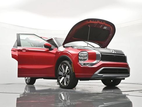 Used 2025 Mitsubishi Outlander SEL FWD image 52