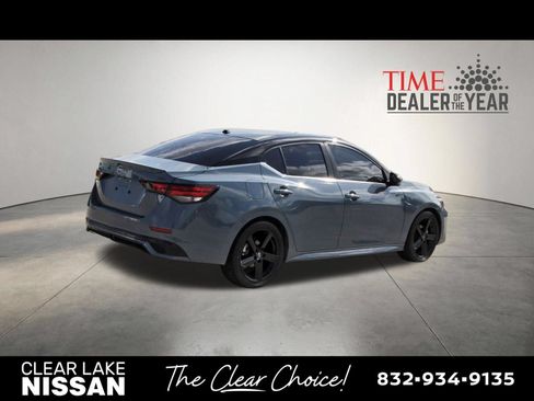 Used 2024 Nissan Sentra SR w/ SR Premium Package FWD image 7