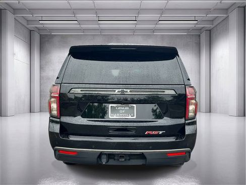 Used 2022 Chevrolet Suburban RST w/ Luxury Package AWD/4WD image 4