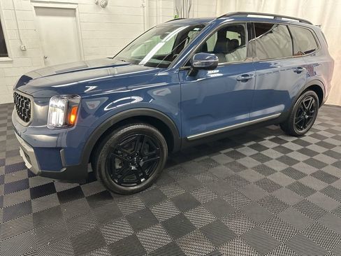 Used 2023 Kia Telluride EX X-Line image 5