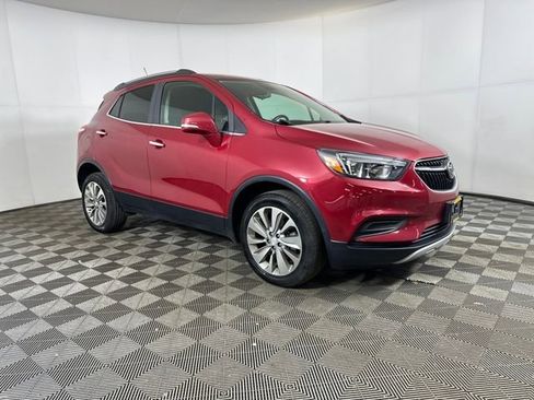 Used 2019 Buick Encore Preferred image 2