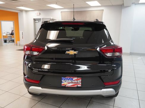 Used 2024 Chevrolet TrailBlazer LT w/ Convenience Package AWD/4WD image 8