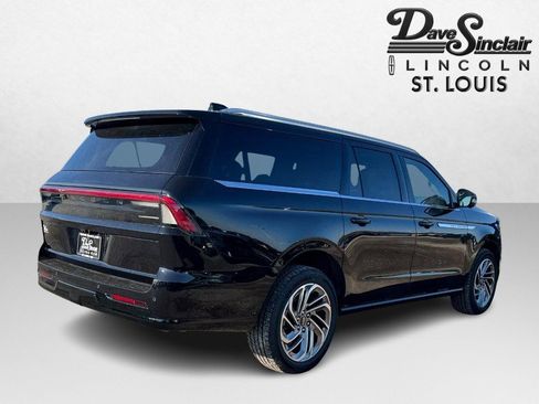 New 2025 Lincoln Navigator L Reserve image 5