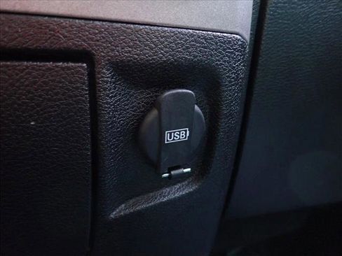 Used 2017 RAM 1500 Express image 21