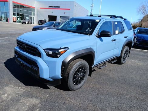 New 2026 Toyota 4Runner SR5 image 2