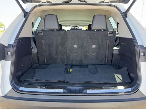 Used 2024 Toyota Grand Highlander FWD image 13
