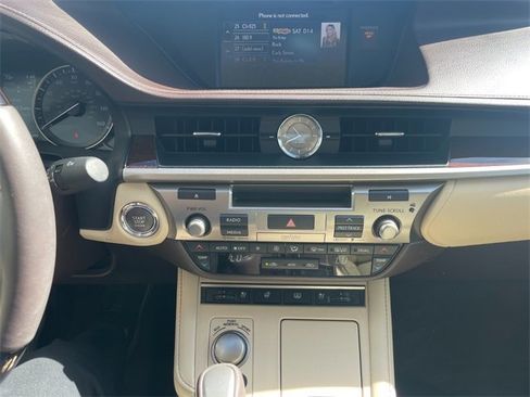 Used 2016 Lexus ES 350 w/ Ultra Luxury Package image 6